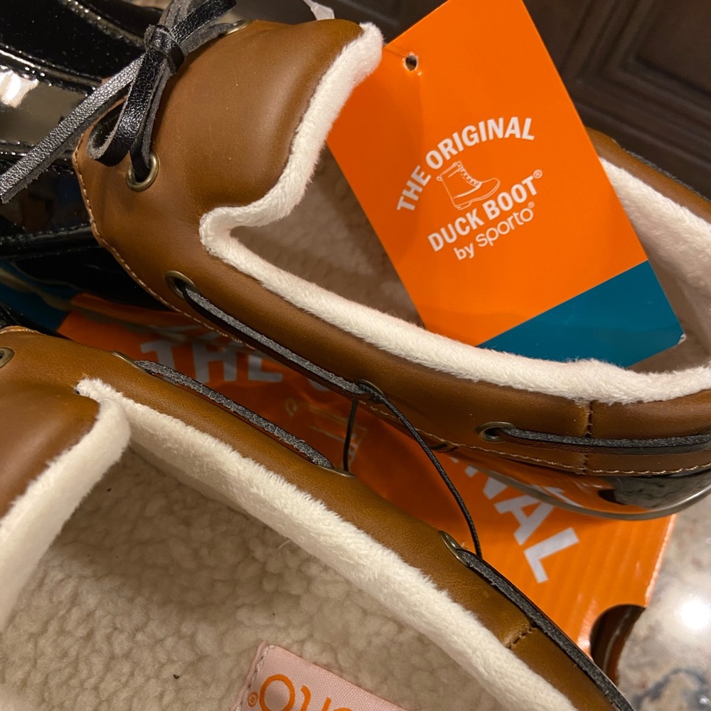 Shoes - Picture 2 of 4